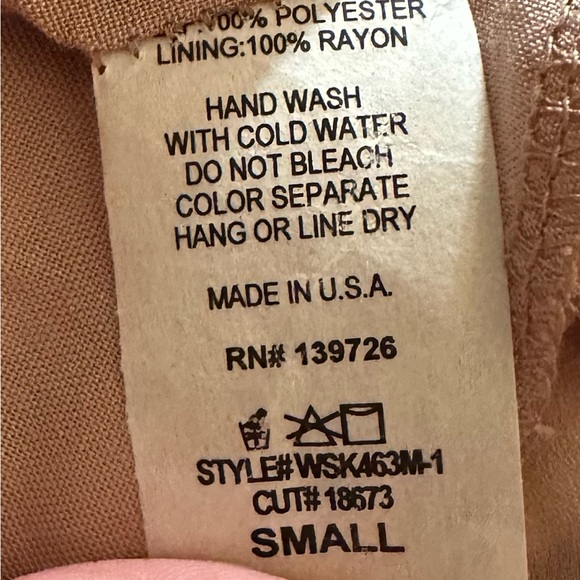 Cefian . Flowered skirt - Picture 5 of 7